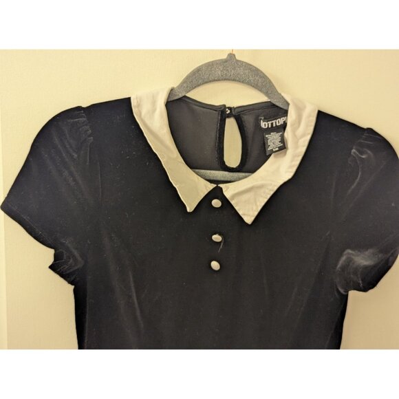 Wednesday Addams Black Velvet Peter Pan Collar Dress With Button Detail Hot Topi - Picture 3 of 5